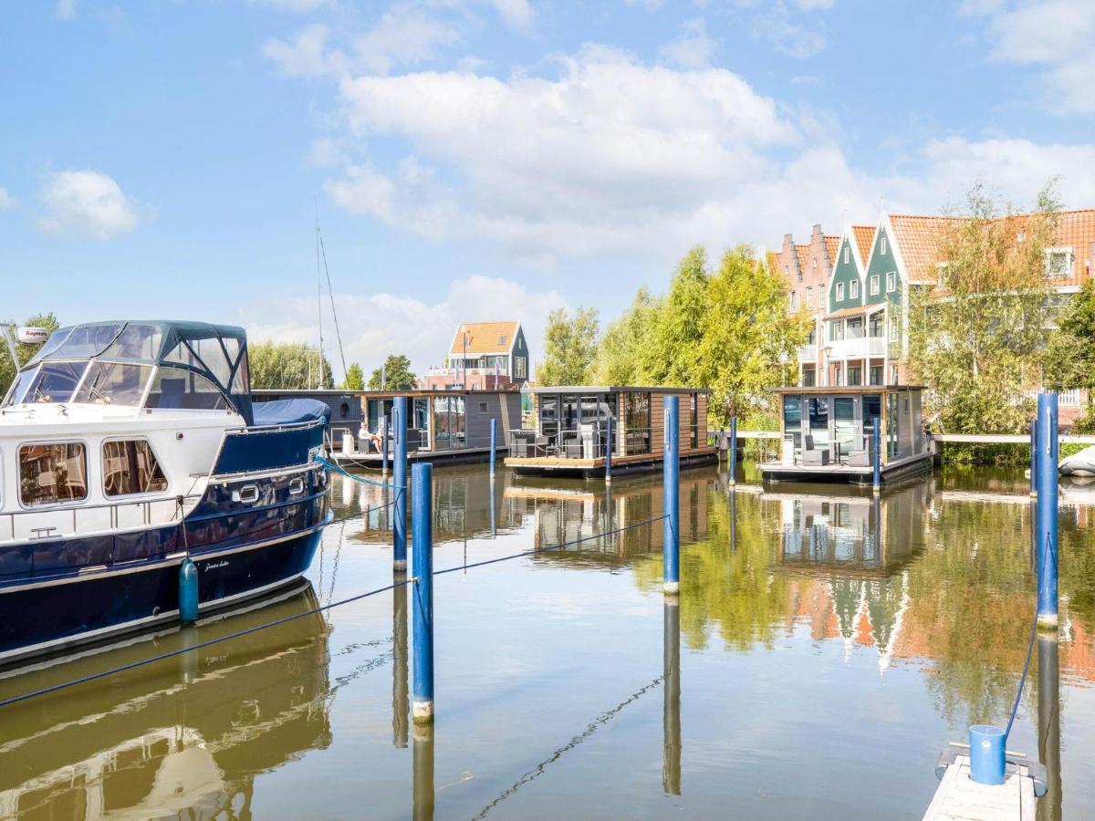 Comfortable Houseboat In Volendam Marina Eksteriør bilde