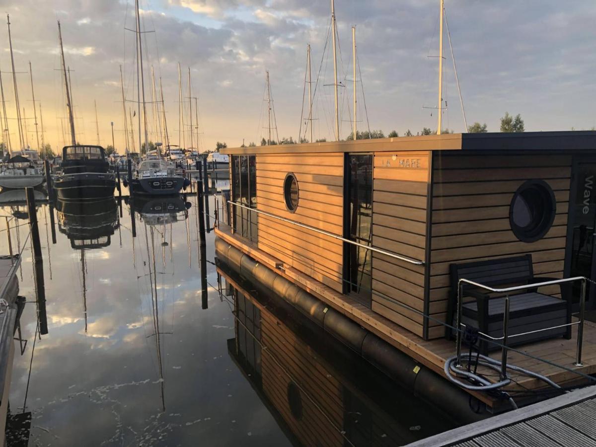 Comfortable Houseboat In Volendam Marina Eksteriør bilde